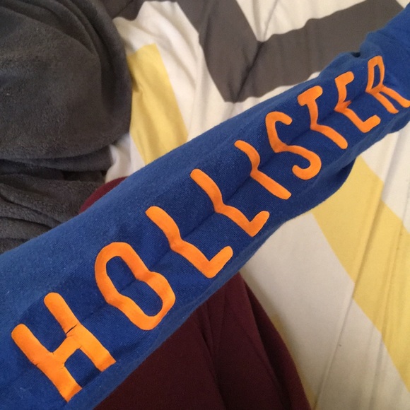 Hollister long sleeve blue and orange tee - Picture 2 of 2
